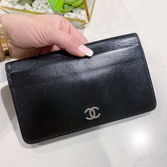 CHANEL Handbags - SALE🤍CHANEL Leather CC Silver Logo Wallet